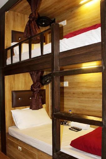 Hilal Dormitory Mumbai Bagian luar foto
