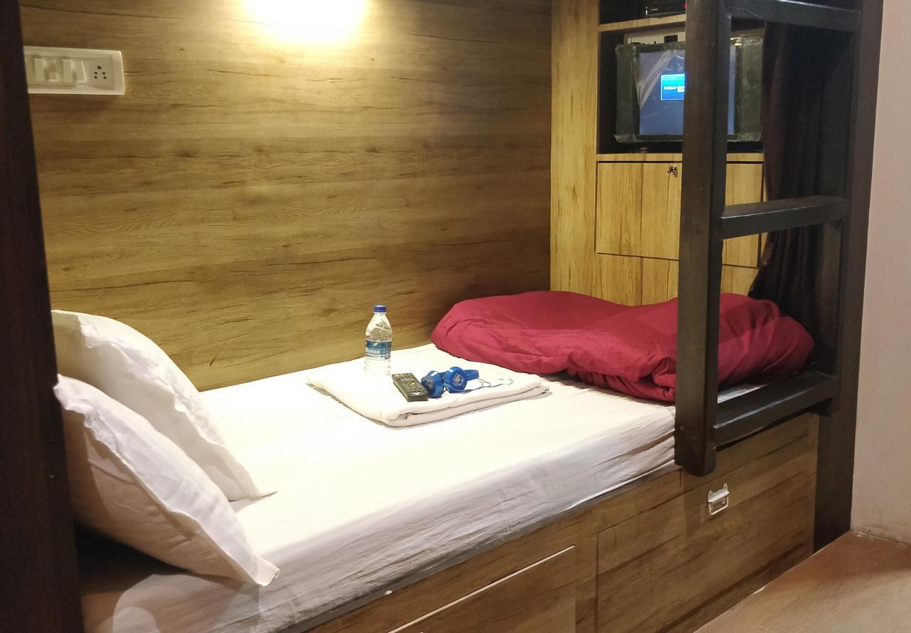 Hilal Dormitory Mumbai Bagian luar foto